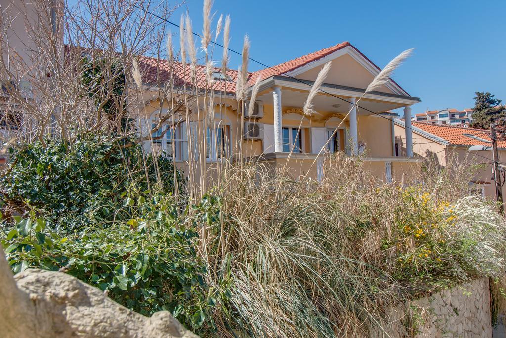 Apartments Popi Mali Losinj Luaran gambar