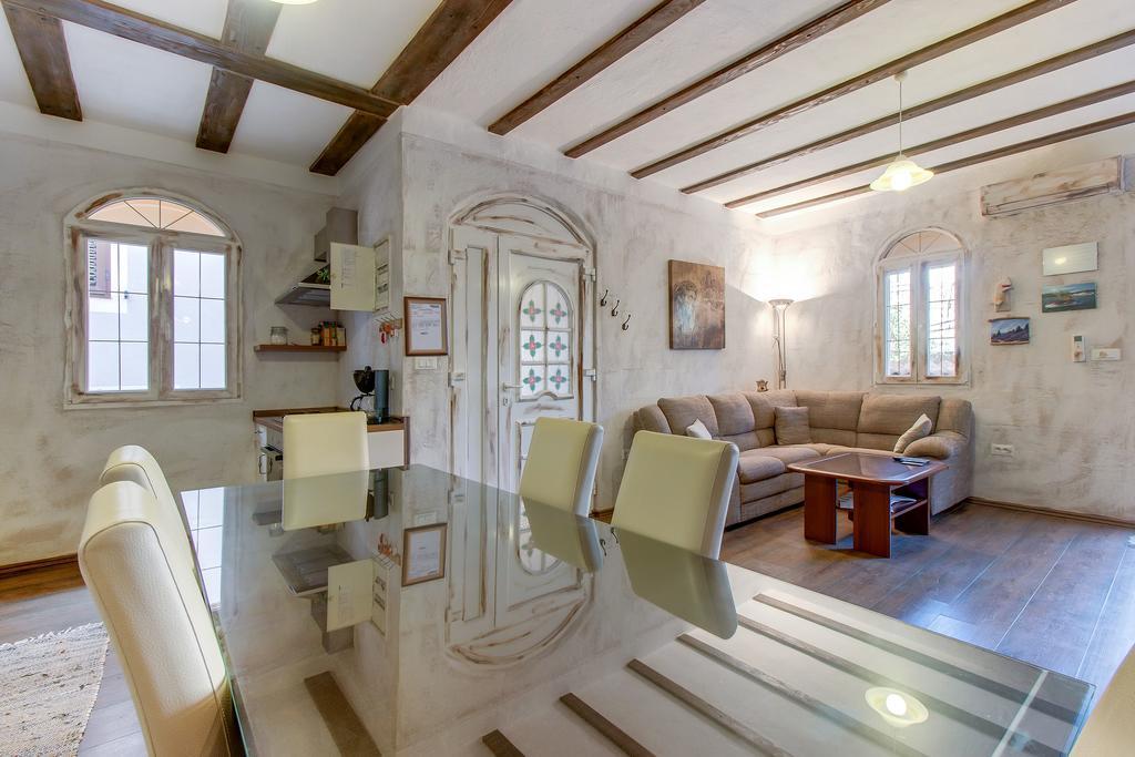 Apartments Popi Mali Losinj Luaran gambar